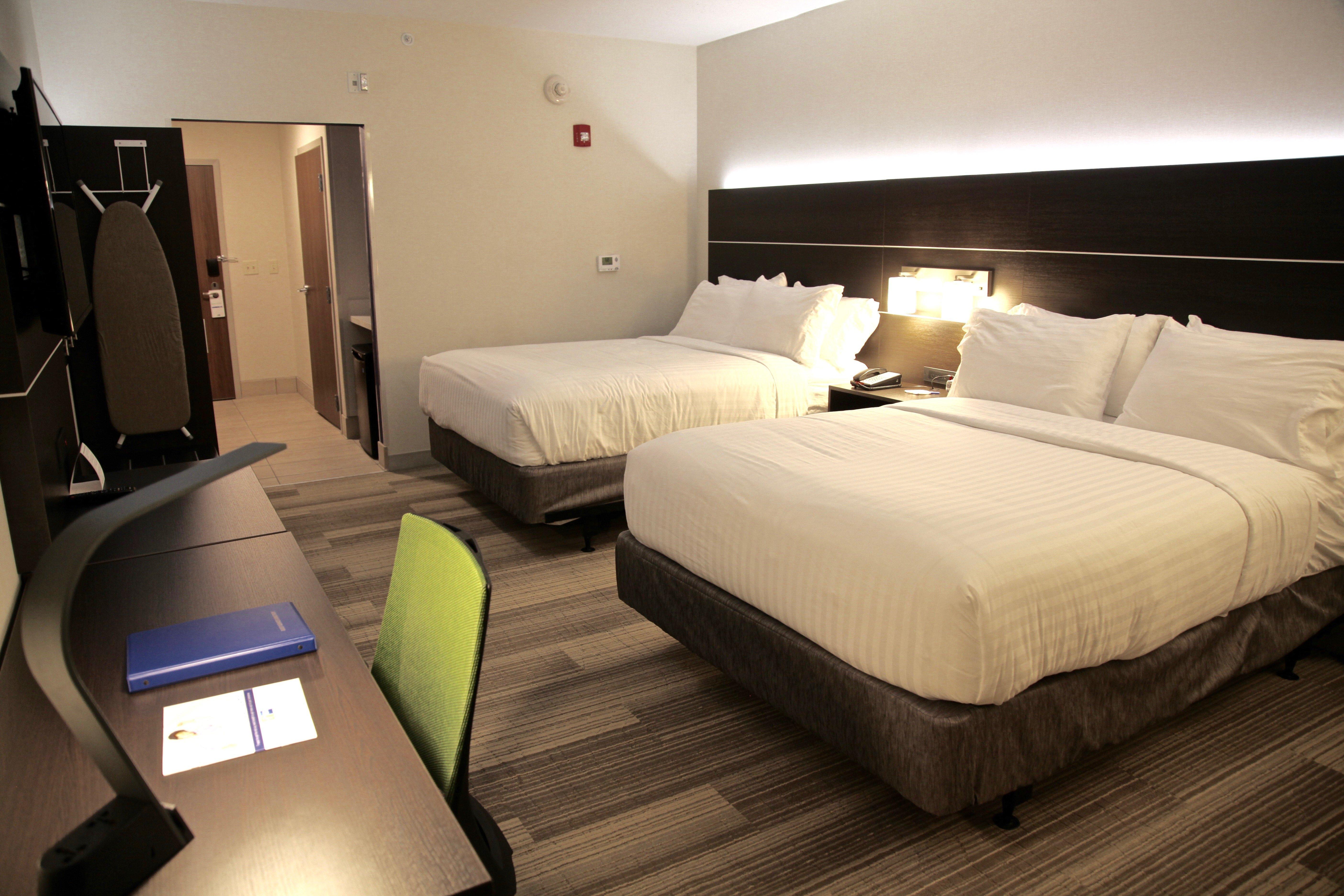 Holiday Inn Express & Suites Oswego By Ihg Extérieur photo