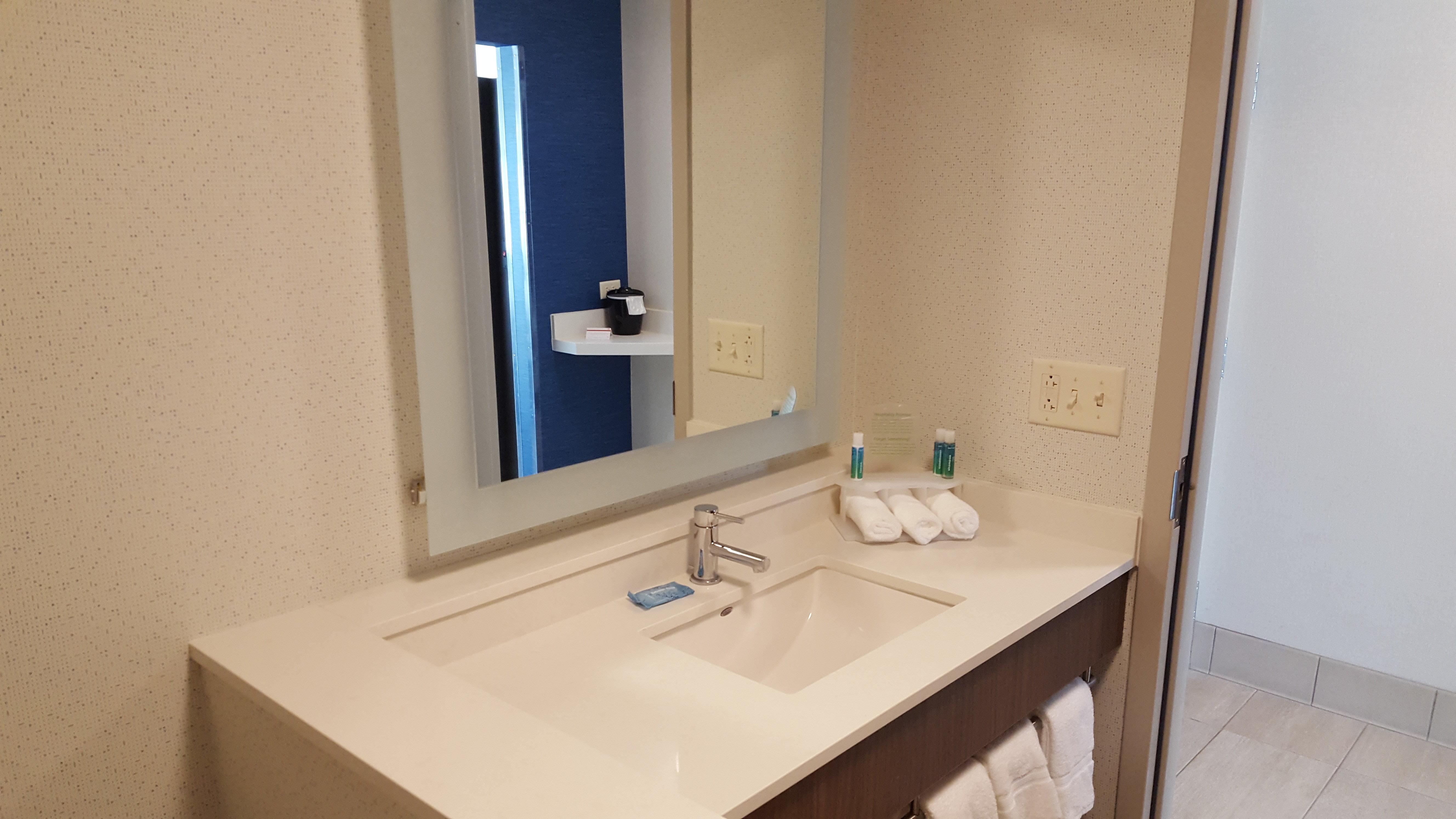 Holiday Inn Express & Suites Oswego By Ihg Extérieur photo